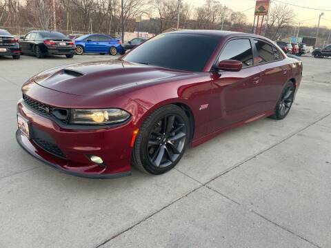 2019 Dodge Charger for sale at Azteca Auto Sales LLC in Des Moines IA