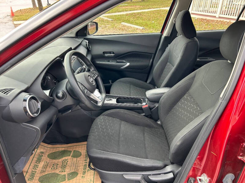 2023 Nissan Kicks SV