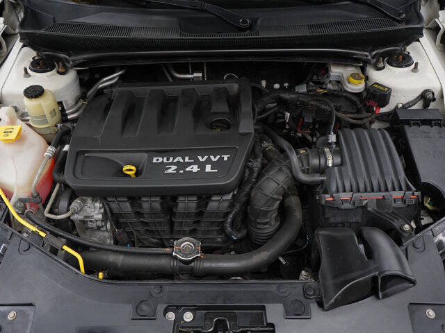 2011 Chrysler 200 Touring