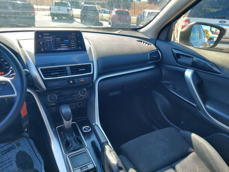 2019 Mitsubishi Eclipse Cross LE