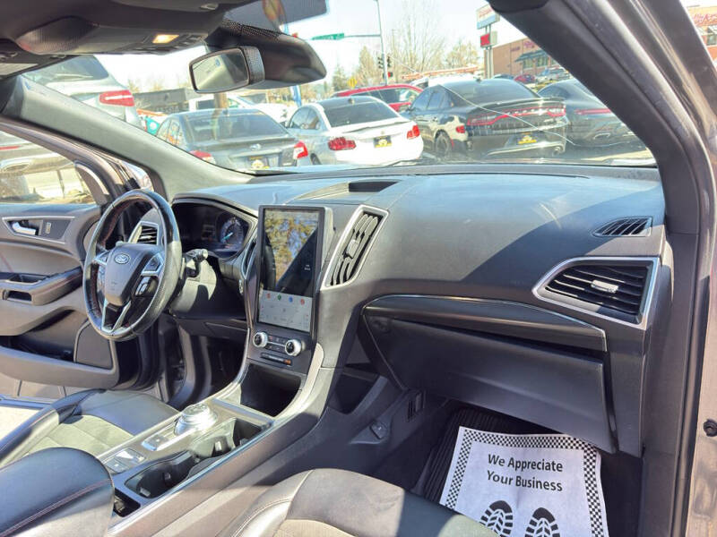 2022 Ford Edge SEL