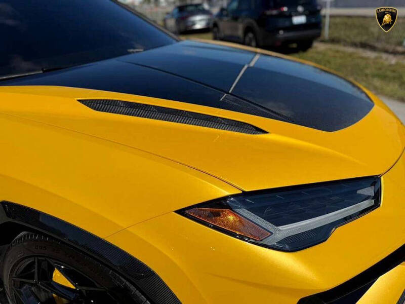 2024 Lamborghini Urus Performante