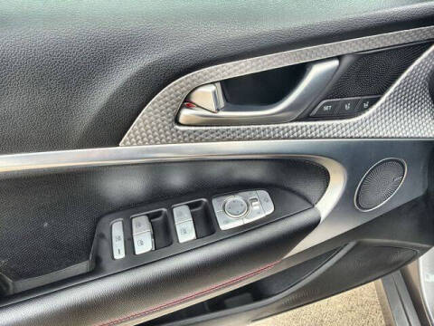 2023 Genesis G70