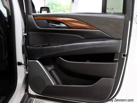 2018 Cadillac Escalade ESV Luxury