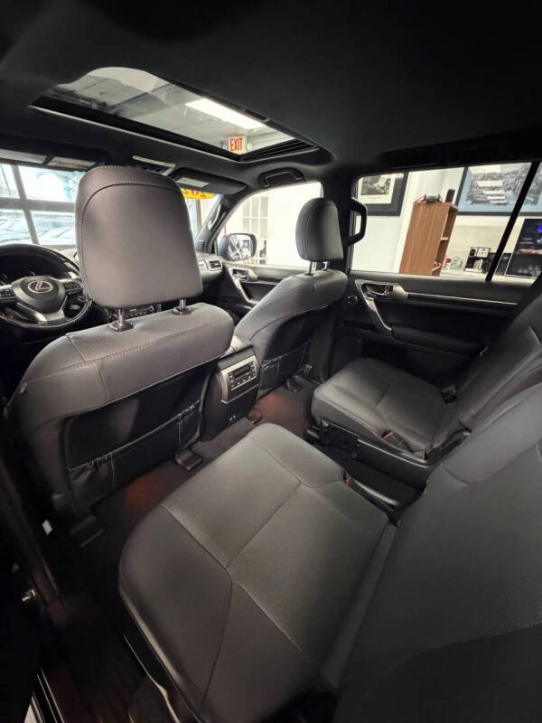 2023 Lexus GX 460