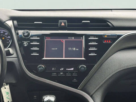 2018 Toyota Camry SE