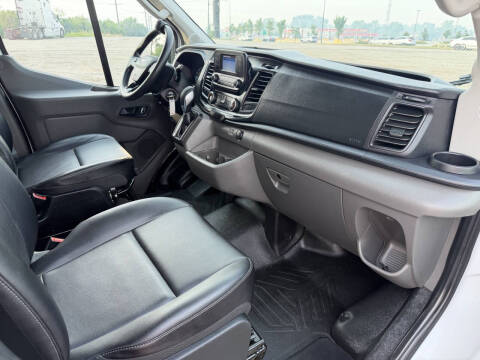 2023 Ford Transit 250