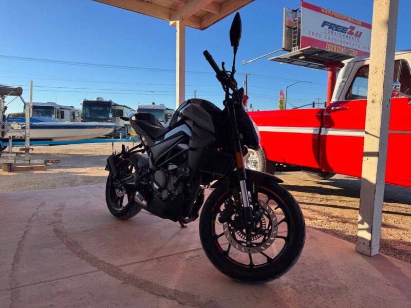 2023 CFMoto 300