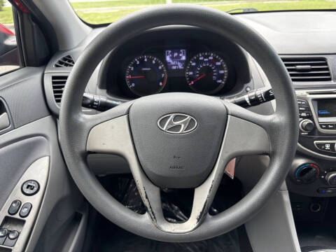 2017 Hyundai Accent SE