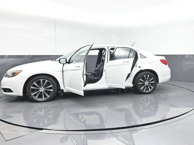 2012 Chrysler 200 S