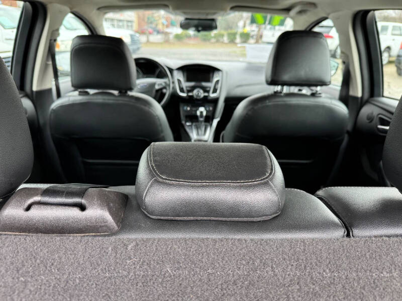 2017 Ford Focus Titanium
