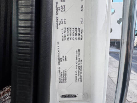 2017 Freightliner M2 106