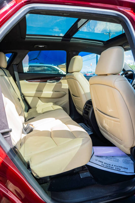 2017 Cadillac XT5 Luxury