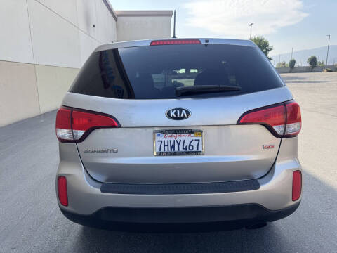 2015 Kia Sorento LX