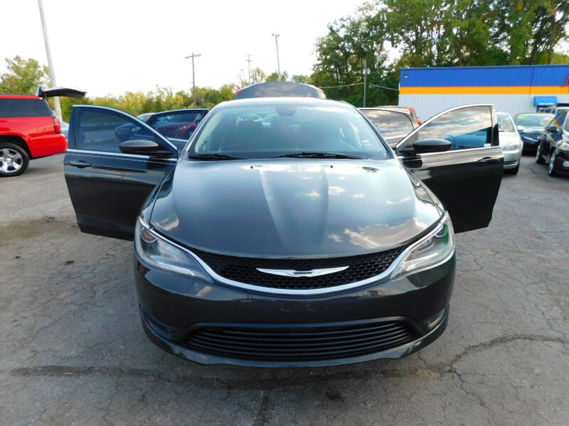 2015 Chrysler 200 LX