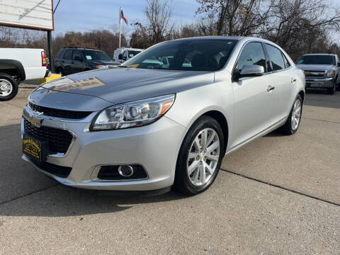2015 Chevrolet Malibu for sale at Town and Country Auto Sales in Jefferson City MO