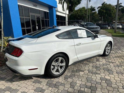 2023 Ford Mustang EcoBoost