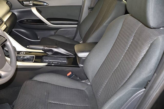 2023 Mitsubishi Eclipse Cross LE