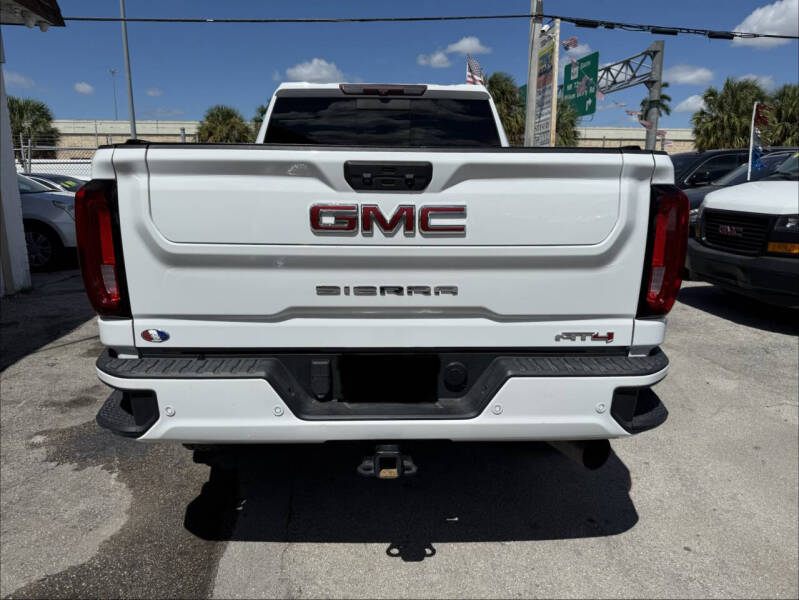 2022 GMC Sierra 2500HD AT4