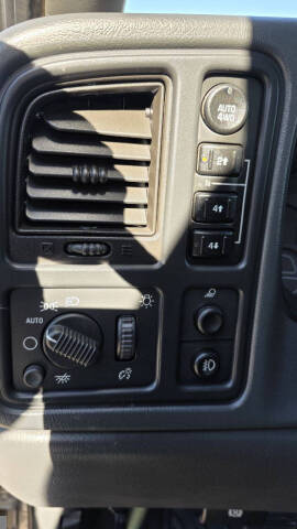 2004 Chevrolet Silverado 1500 LS