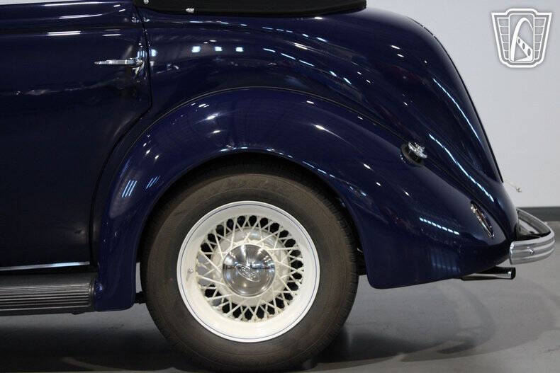1937 Ford Phaeton