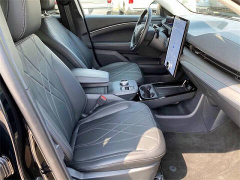 2024 Ford Mustang Mach-E Select