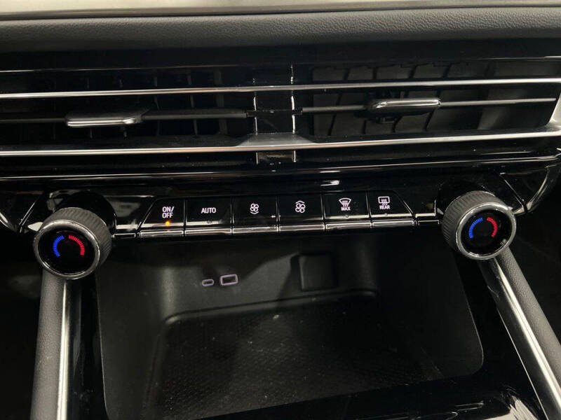 2024 Chevrolet Traverse LS