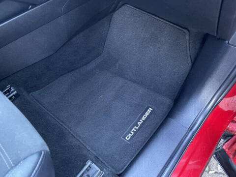 2023 Mitsubishi Outlander