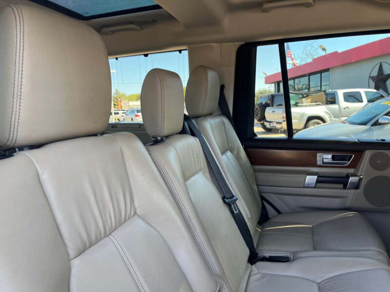 2016 Land Rover LR4 HSE LUX