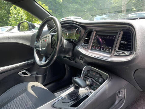 2018 Dodge Challenger SXT