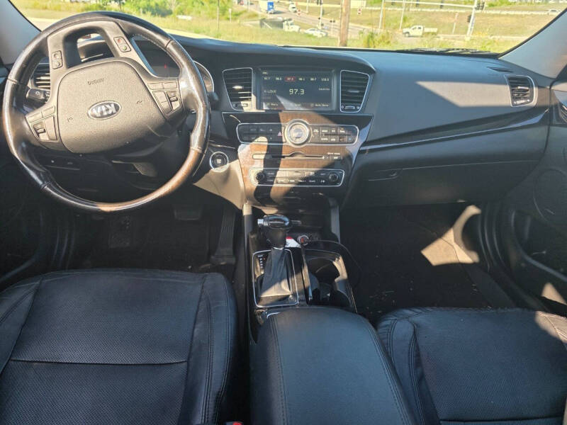 2016 Kia Cadenza Premium