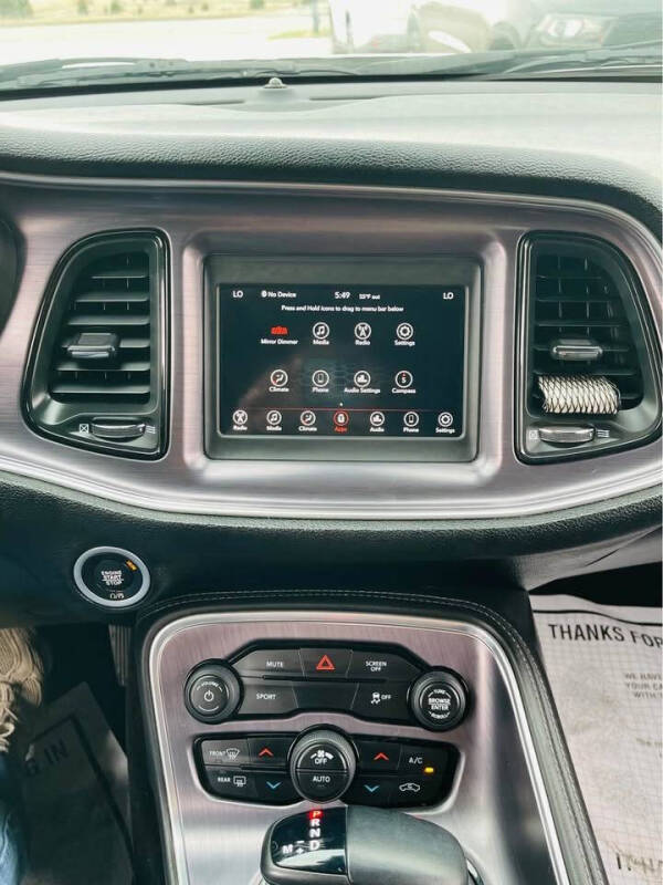 2018 Dodge Challenger SXT