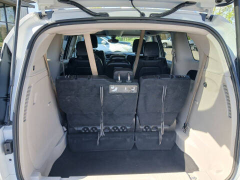 2017 Chrysler Pacifica Touring-L Plus