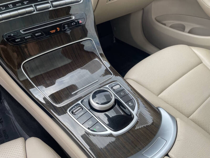 2019 Mercedes-Benz GLC GLC 300