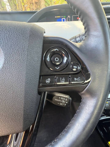 2019 Toyota Prius XLE