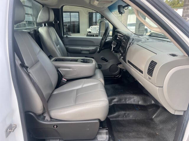 2009 Chevrolet Silverado 3500HD CC