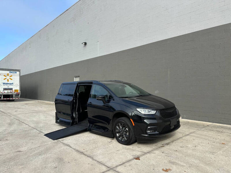2021 Chrysler Pacifica Touring L