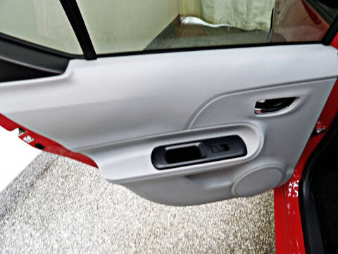 2014 Toyota Prius c Two