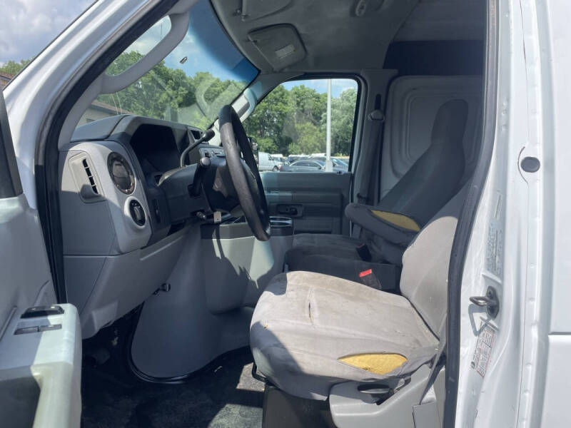 2010 Ford E-Series E-250