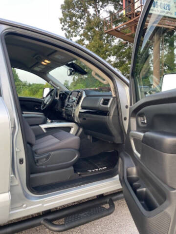 2021 Nissan Titan SV