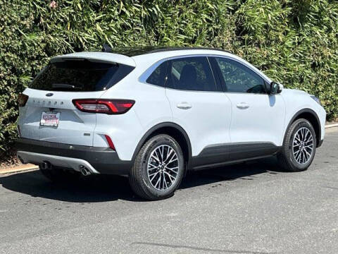 2025 Ford Escape Plug-In Hybrid PHEV