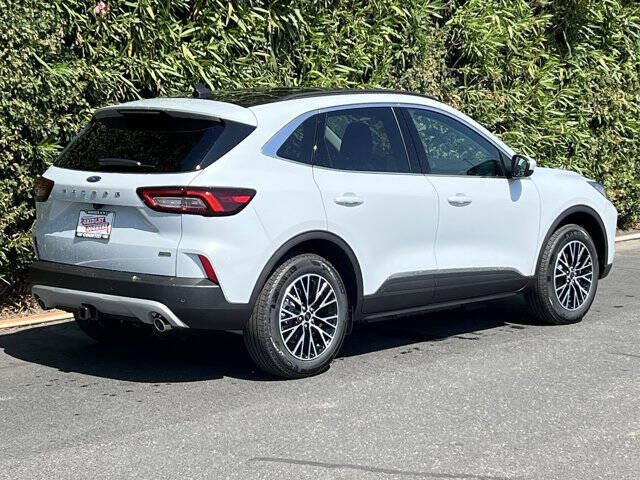 2025 Ford Escape Plug-In Hybrid PHEV