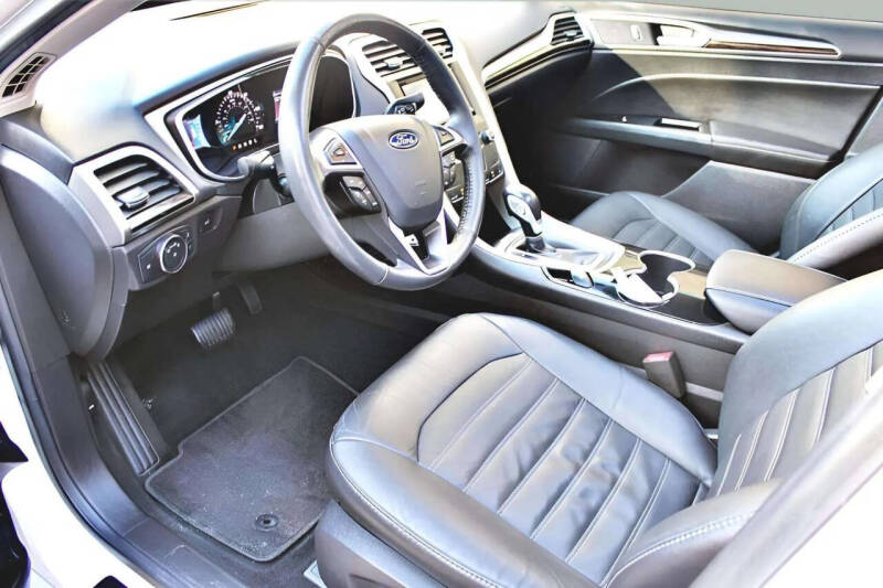 2014 Ford Fusion Hybrid SE