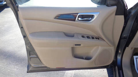 2015 Nissan Pathfinder SL