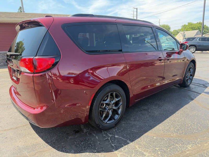 2018 Chrysler Pacifica Touring L Plus