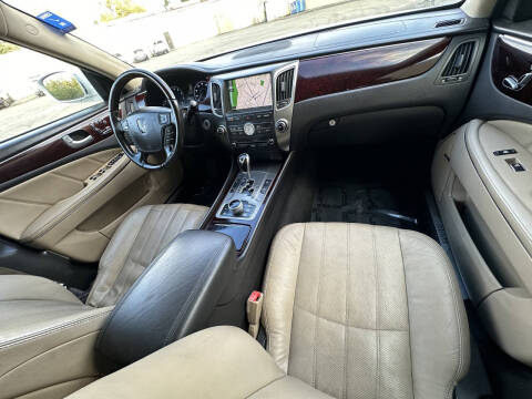 2012 Hyundai Equus Signature