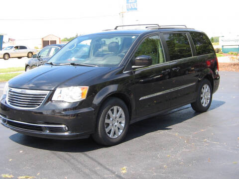 2016 Chrysler Town and Country for sale at Rochelle Motor Sales INC in Rochelle IL