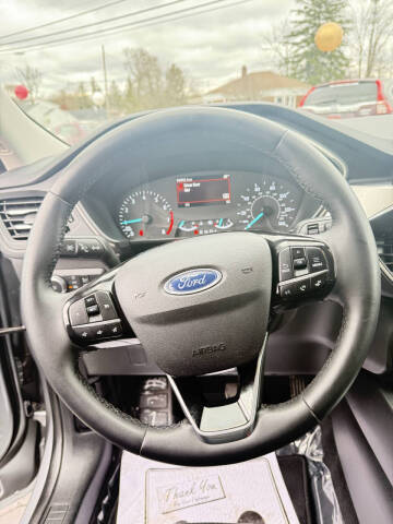 2022 Ford Escape SEL