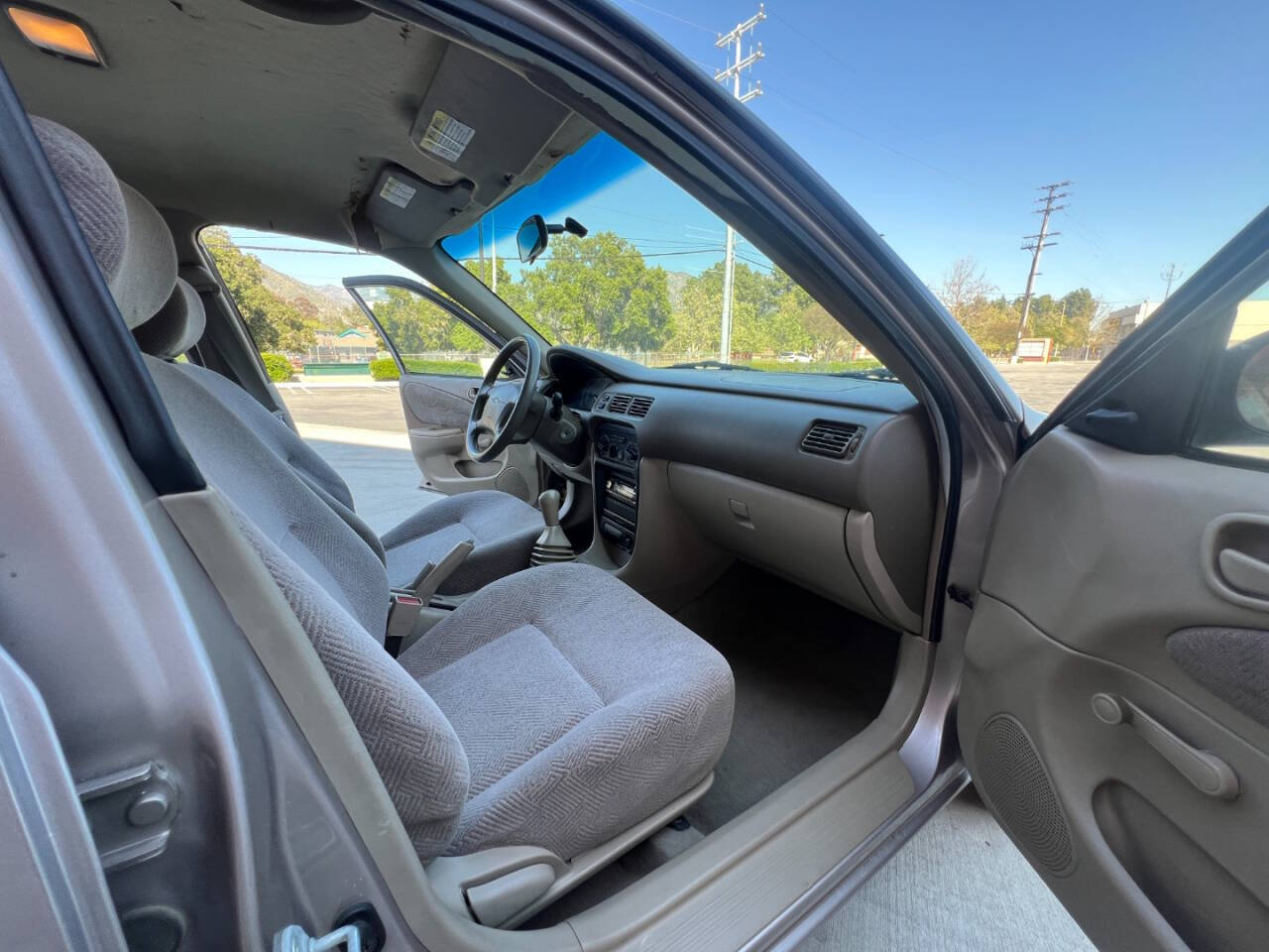 2001 Chevrolet Prizm for sale at R&G Auto Sales in Tujunga, CA