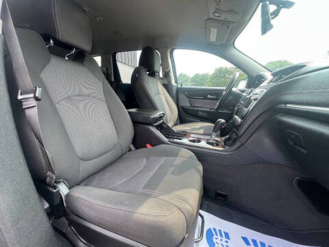 2017 Chevrolet Traverse LT